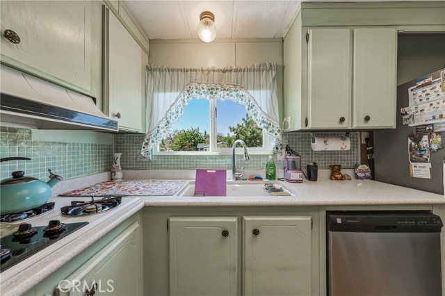 13902 Apple Lane, Clearlake Oaks