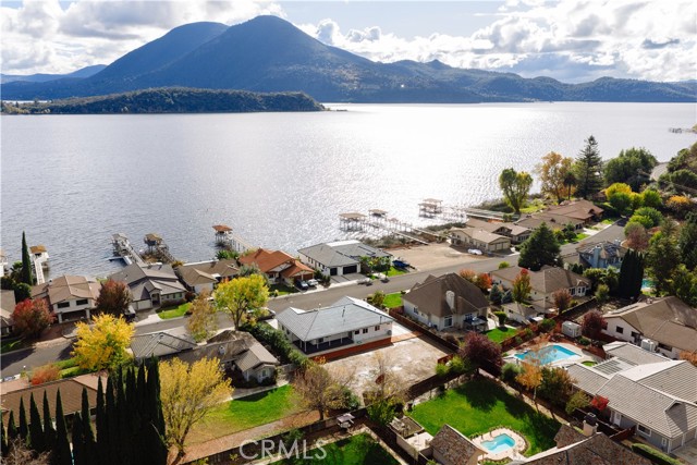 8388 Paradise Lagoon Drive, Lucerne