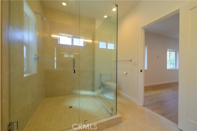 8388 Paradise Lagoon Drive, Lucerne