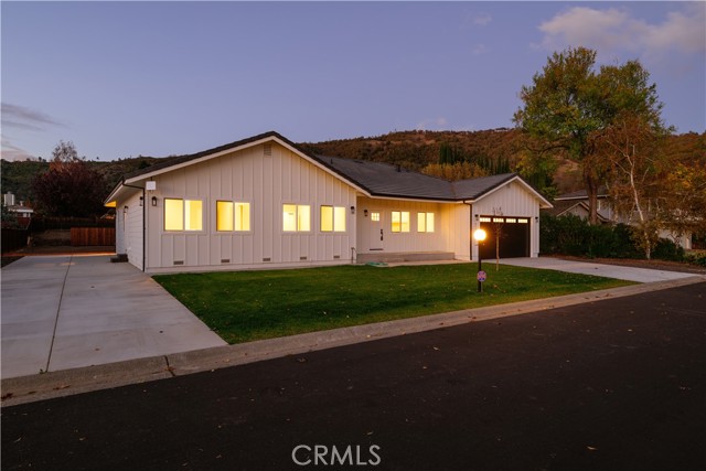 8388 Paradise Lagoon Drive, Lucerne
