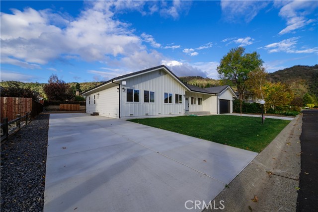 8388 Paradise Lagoon Drive, Lucerne