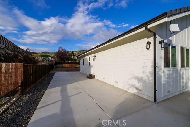 8388 Paradise Lagoon Drive, Lucerne
