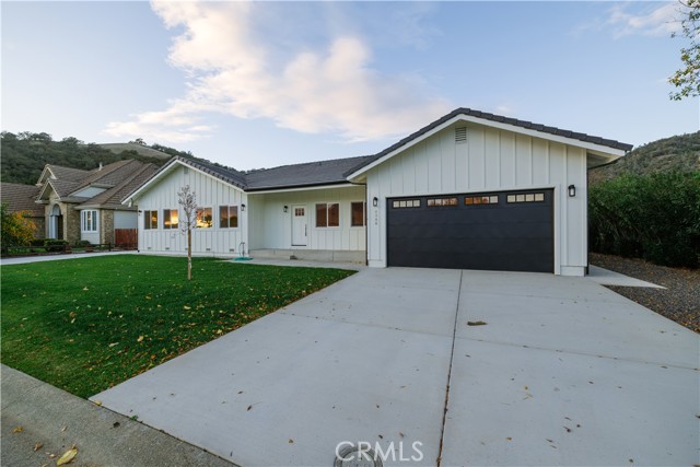 8388 Paradise Lagoon Drive, Lucerne