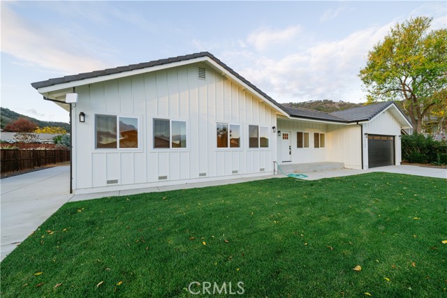 8388 Paradise Lagoon Drive, Lucerne
