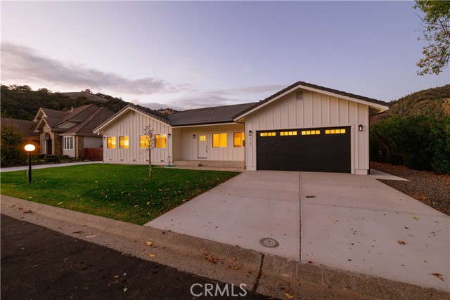 8388 Paradise Lagoon Drive, Lucerne