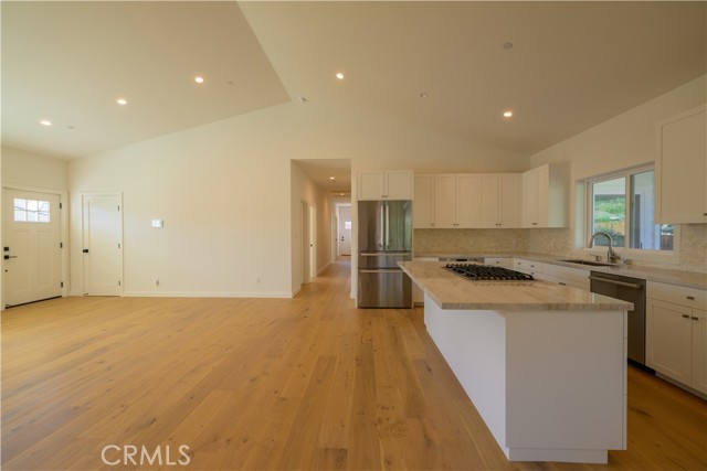 8388 Paradise Lagoon Drive, Lucerne