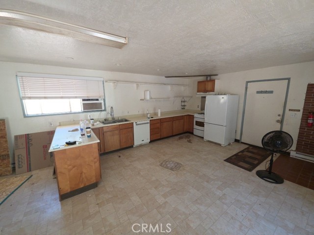 5290 Lake Boulevard, Lower Lake