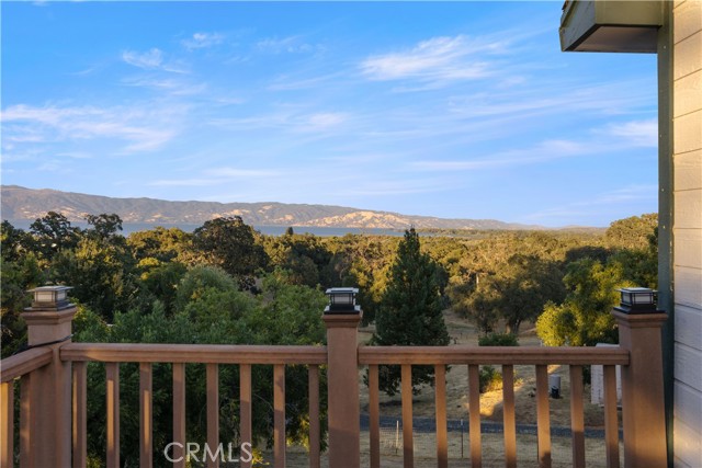 2210 Cedar Hill Way, Lakeport