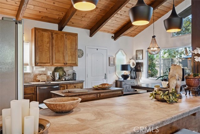 9845 Siskiyou Court, Kelseyville