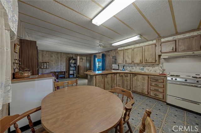 4246 2nd Avenue, Lakeport