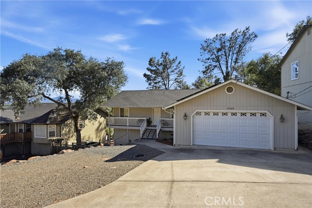 18685 Oak Grove, Hidden Valley Lake