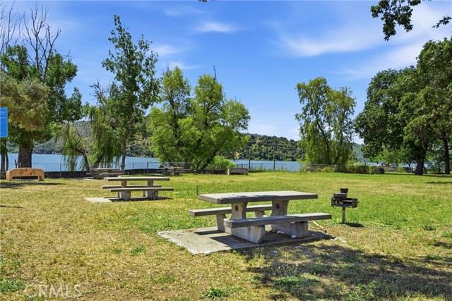 14420 Pearl Avenue, Clearlake