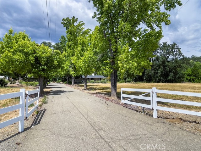11997 Riata Road, Lower Lake