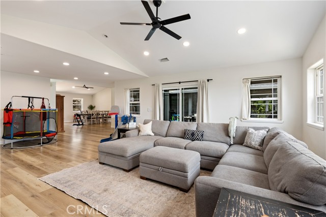 9289 Hoopa, Kelseyville