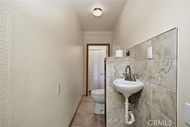 16945 Knollview, Hidden Valley Lake