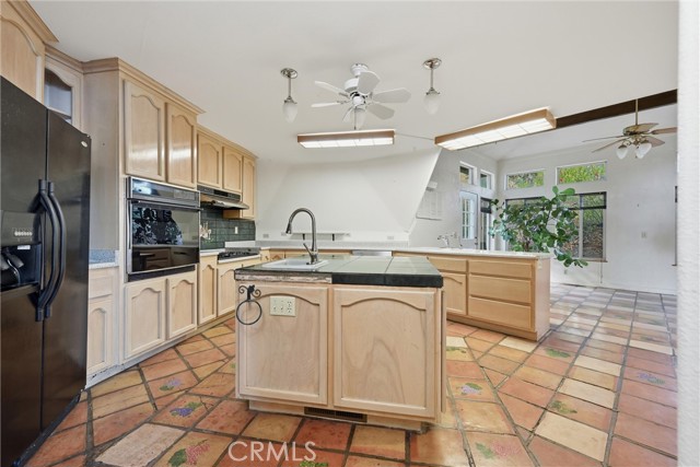 16945 Knollview, Hidden Valley Lake