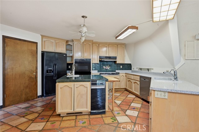 16945 Knollview, Hidden Valley Lake