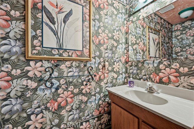 16945 Knollview, Hidden Valley Lake