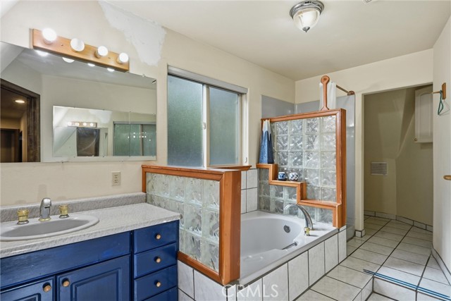 16945 Knollview, Hidden Valley Lake