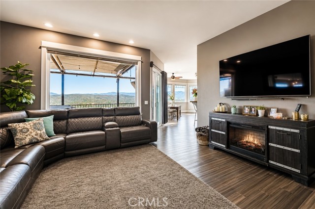 17535 Meadow View, Hidden Valley Lake