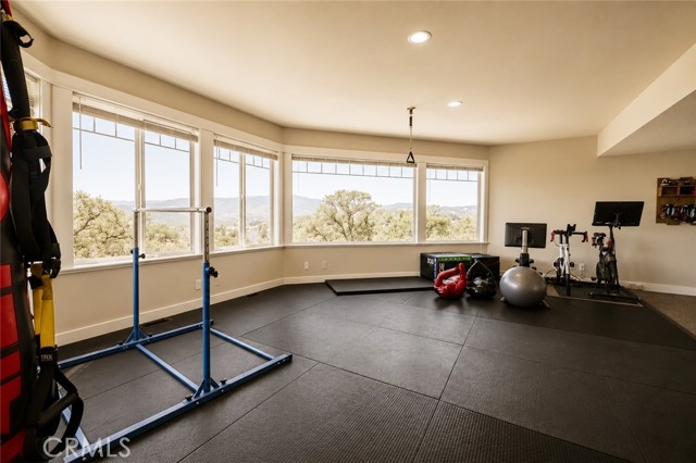 17535 Meadow View, Hidden Valley Lake