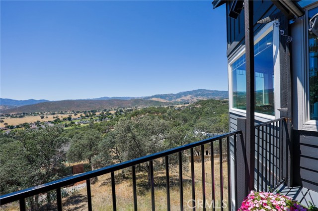 17535 Meadow View, Hidden Valley Lake