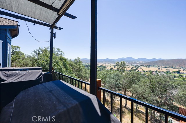17535 Meadow View, Hidden Valley Lake