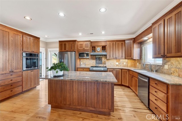 3165 Fulton, Lucerne