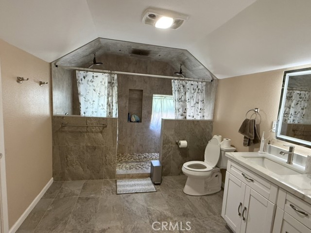 2290 Soda Bay, Lakeport