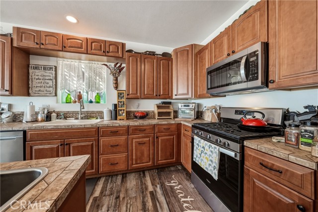 3310 Riviera West, Kelseyville