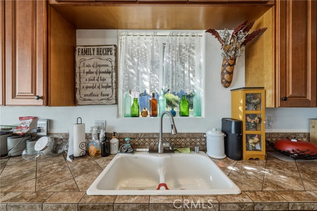 3310 Riviera West, Kelseyville