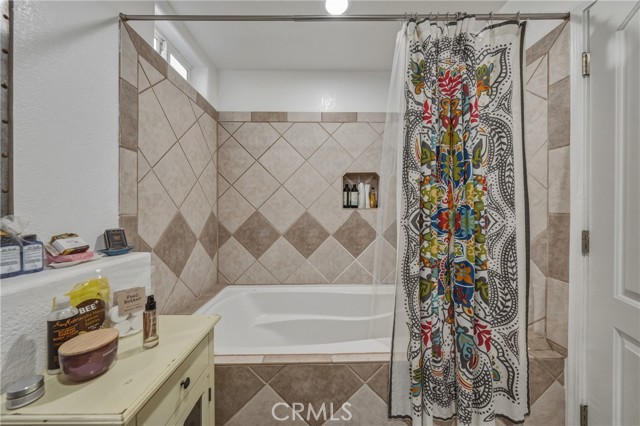 3310 Riviera West, Kelseyville