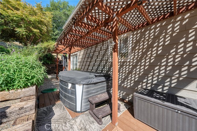 3310 Riviera West, Kelseyville