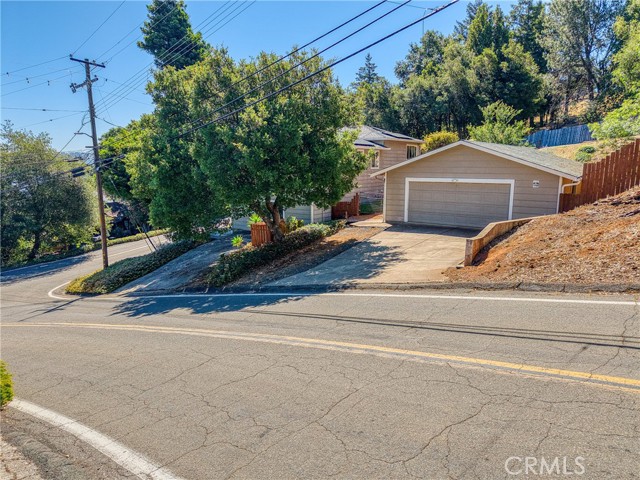 3310 Riviera West, Kelseyville