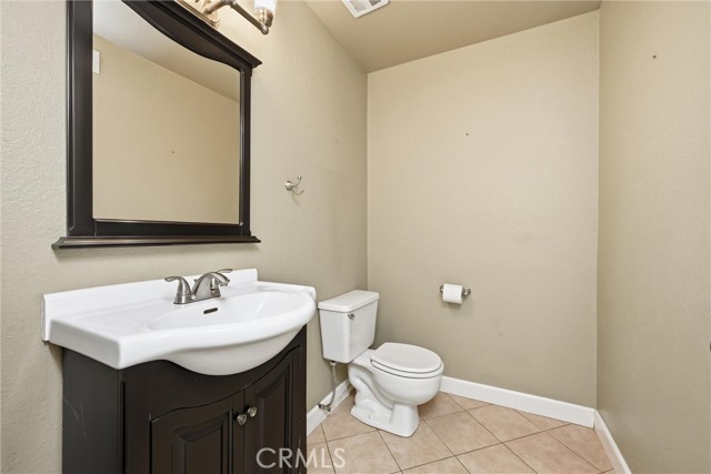 1633 Montana Vista, Lakeport