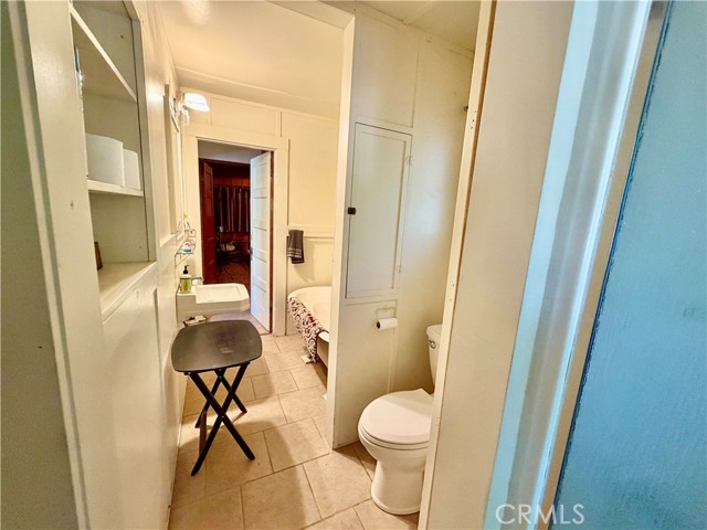 9520 Oak Place, Cobb