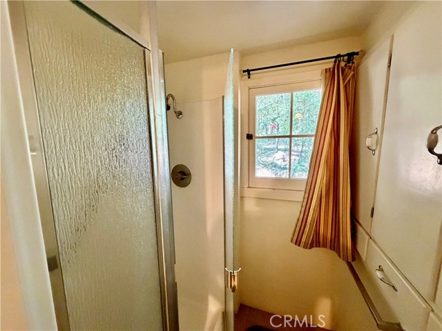 9520 Oak Place, Cobb