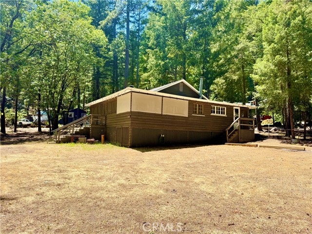 9520 Oak Place, Cobb