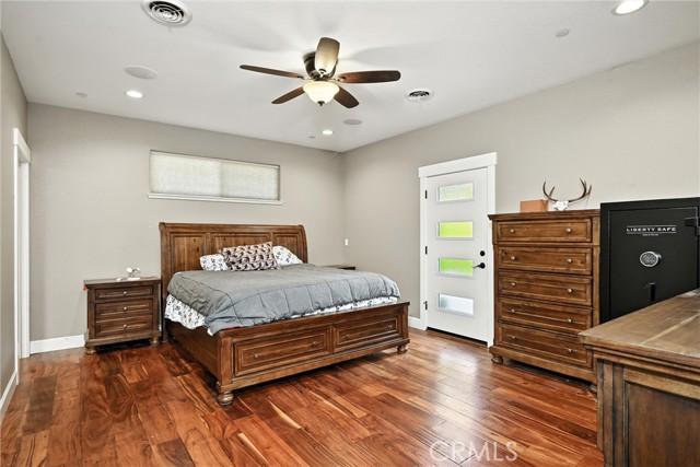 9482 Hoberg Drive, Cobb
