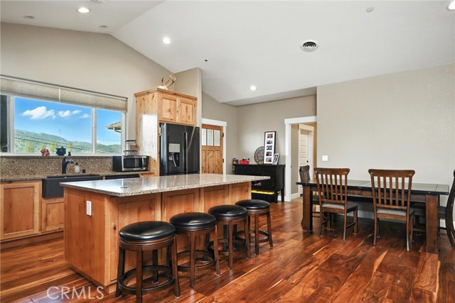 9482 Hoberg Drive, Cobb