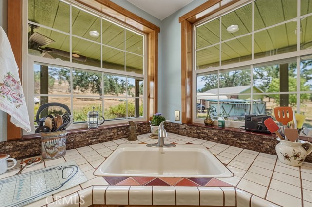 1623 New Long Valley Road, Clearlake Oaks