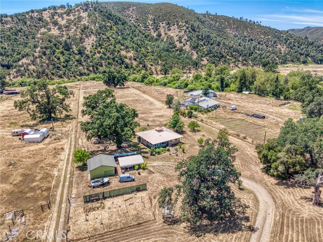 1623 New Long Valley Road, Clearlake Oaks