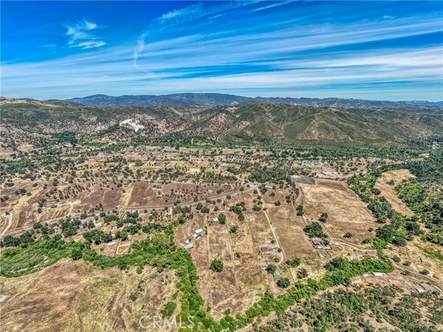 1623 New Long Valley Road, Clearlake Oaks