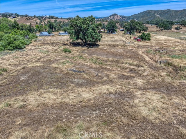 1623 New Long Valley Road, Clearlake Oaks