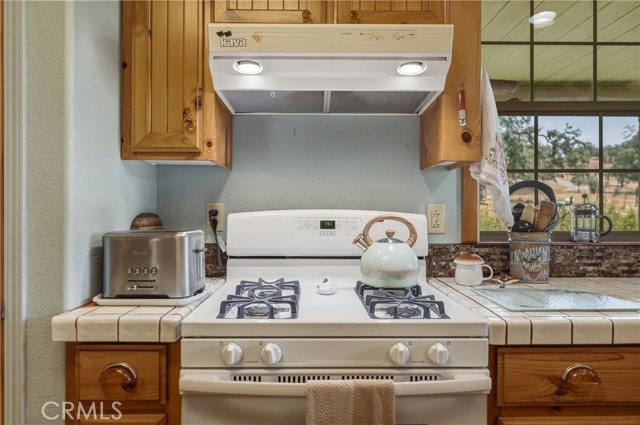 1623 New Long Valley Road, Clearlake Oaks
