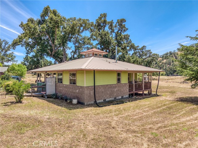 1623 New Long Valley Road, Clearlake Oaks