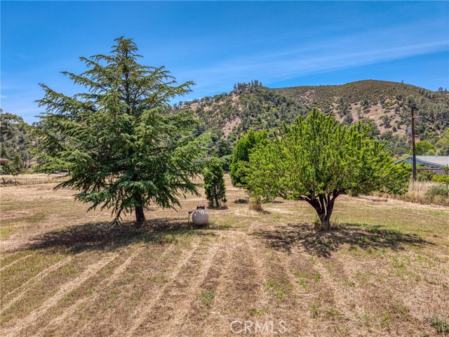1623 New Long Valley Road, Clearlake Oaks