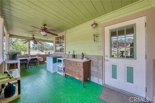 1623 New Long Valley Road, Clearlake Oaks