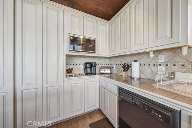 12250 Baylis Cove, Lower Lake
