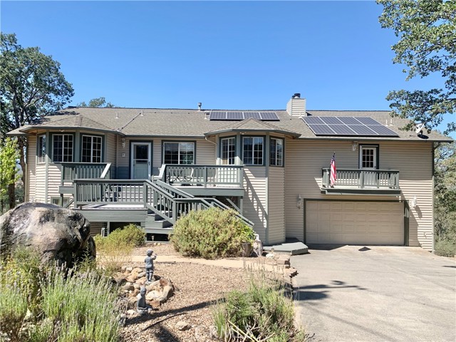 18076 Vista Point Ct, Hidden Valley Lake